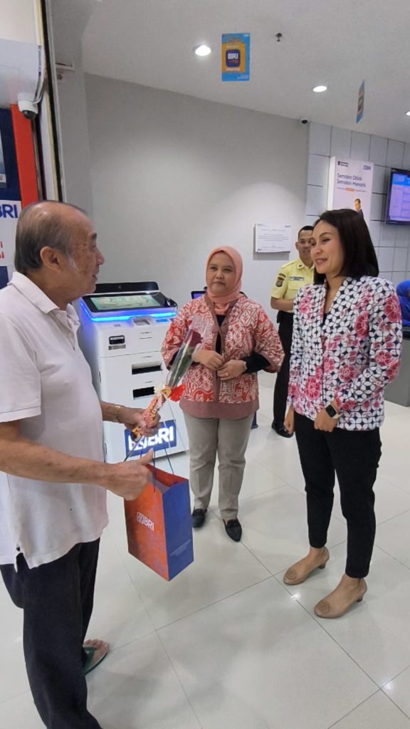 Dalam Rangka Memeriahkan HPN 2025, Bank BRI Branch Office Mall Ambasador Tawarkan Program dan Promo Menarik